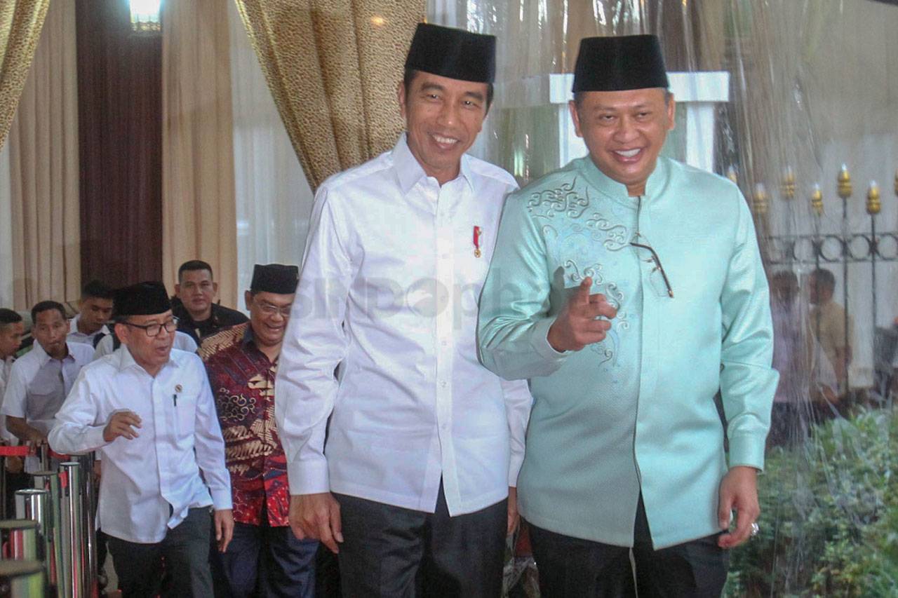 Presiden Jokowi Buka...