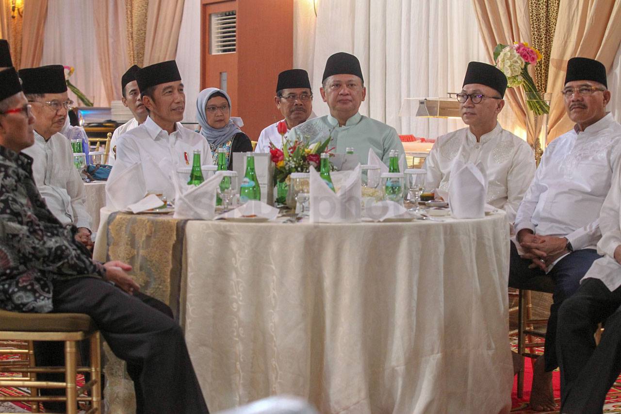 Presiden Jokowi Buka...