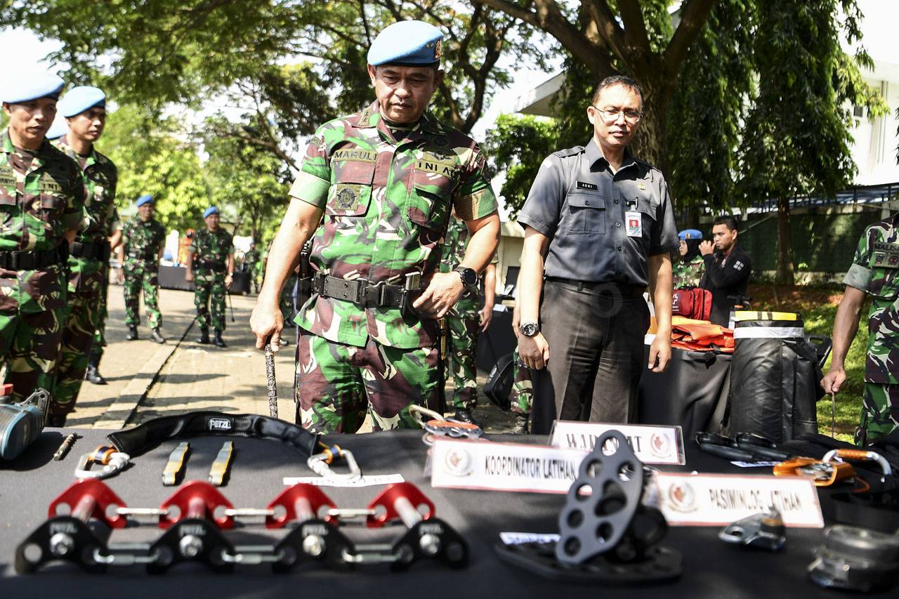 Paspampres Gelar Pasukan...