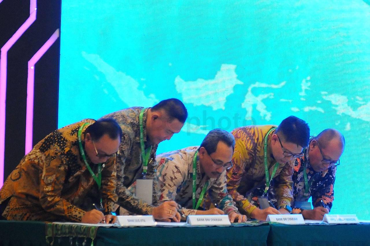 Presiden Jokowi Hadiri...