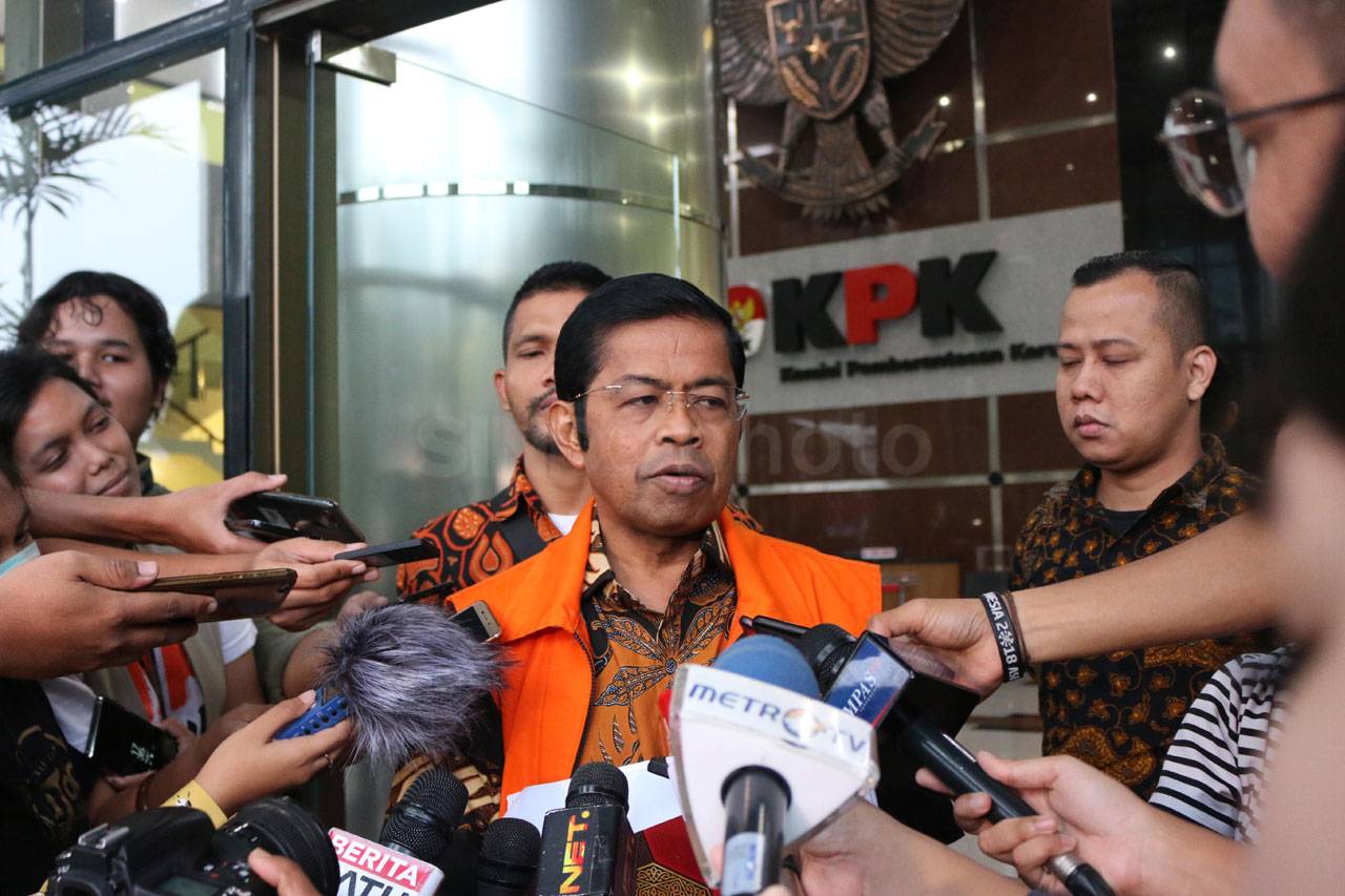KPK Periksa Idrus Marham...