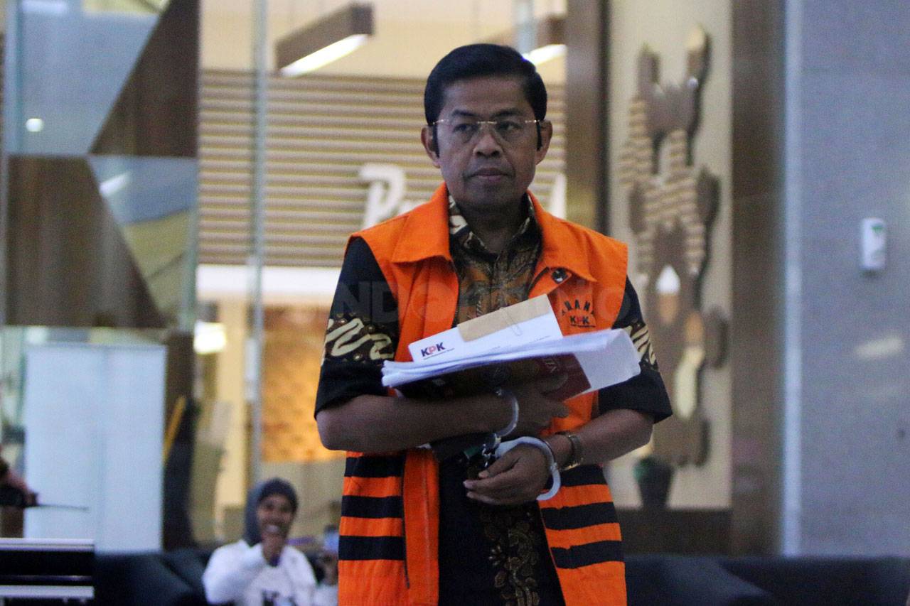 KPK Periksa Idrus Marham...