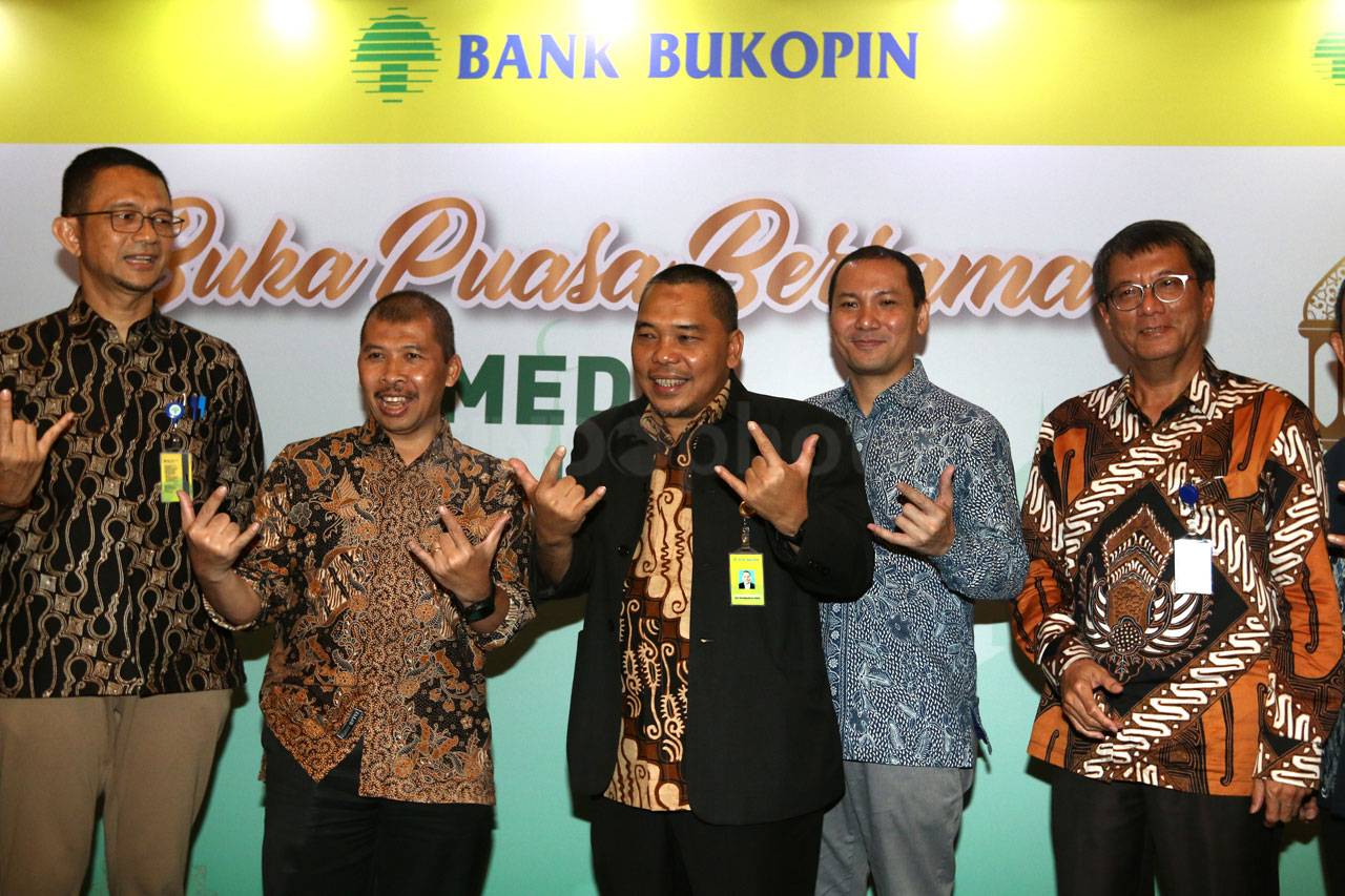 Bank Bukopin Gelar Buka...