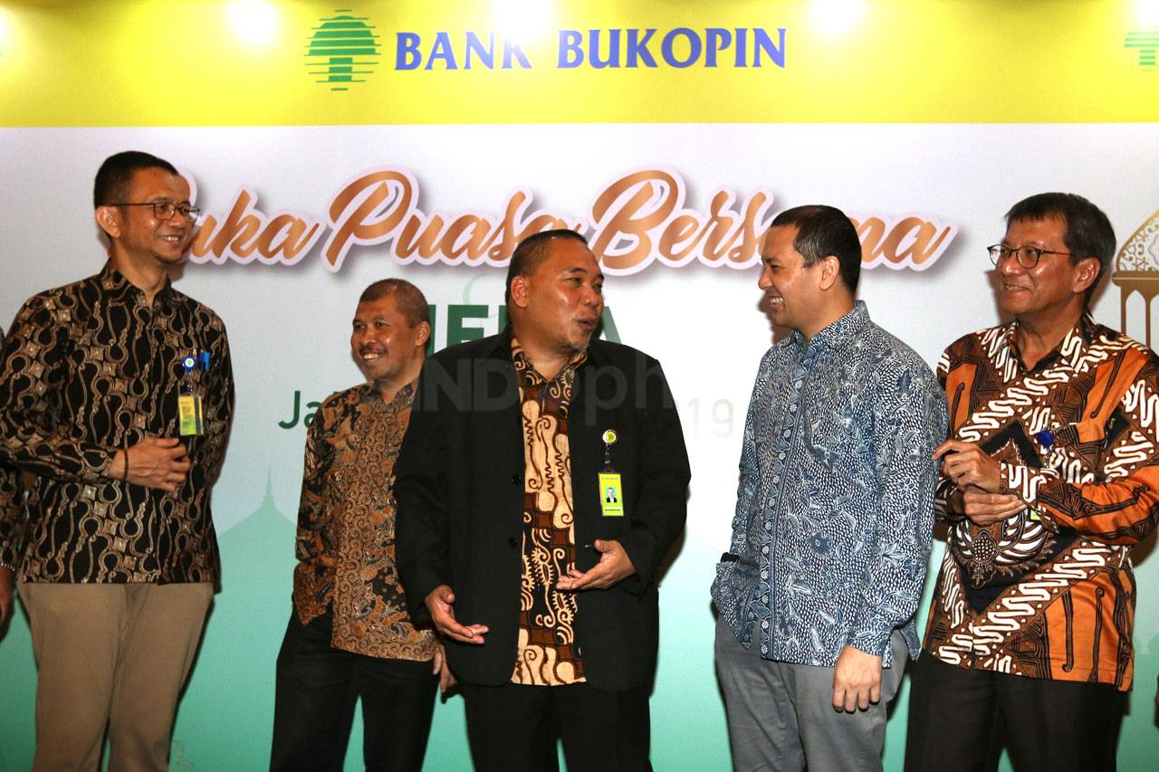 Bank Bukopin Gelar Buka...