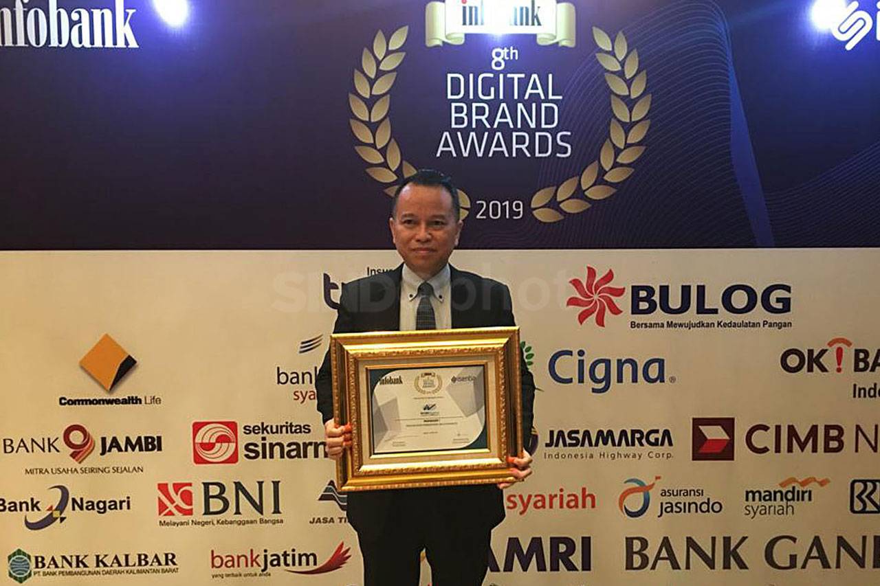 WOM Finance Raih Penghargaan...