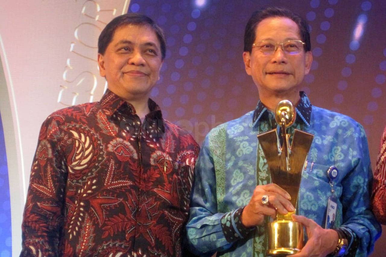 BCA DinobatkanSebagai...