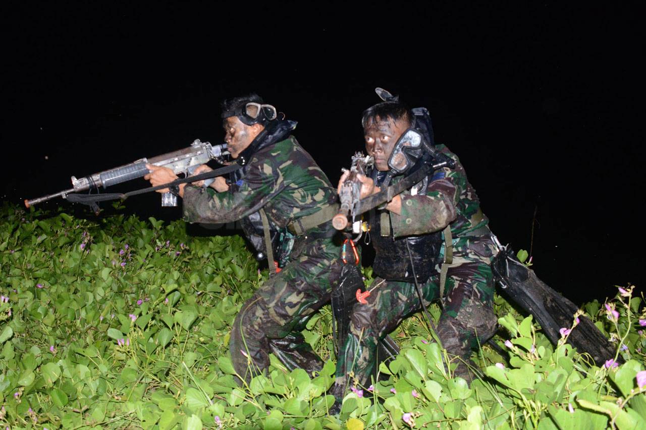 Korps Marinir Gelar...