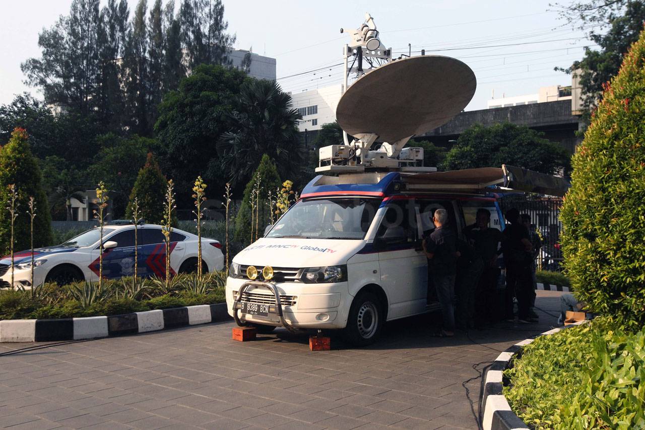 Menhub Lepas Tim Mudik...