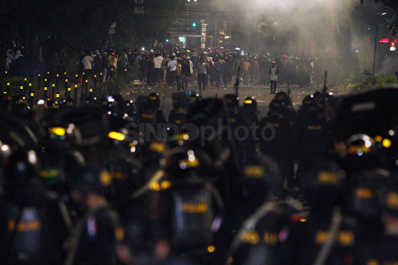 Sekelompok Massa Terlibat...