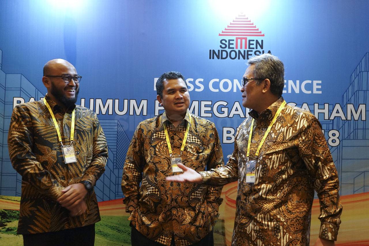 Semen Indonesia Bagikan...