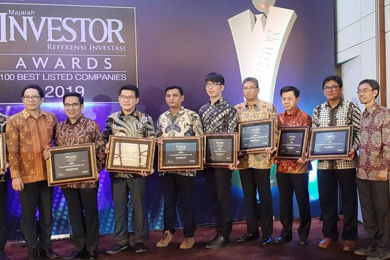 WOM Finance Sabet Penghargaan...