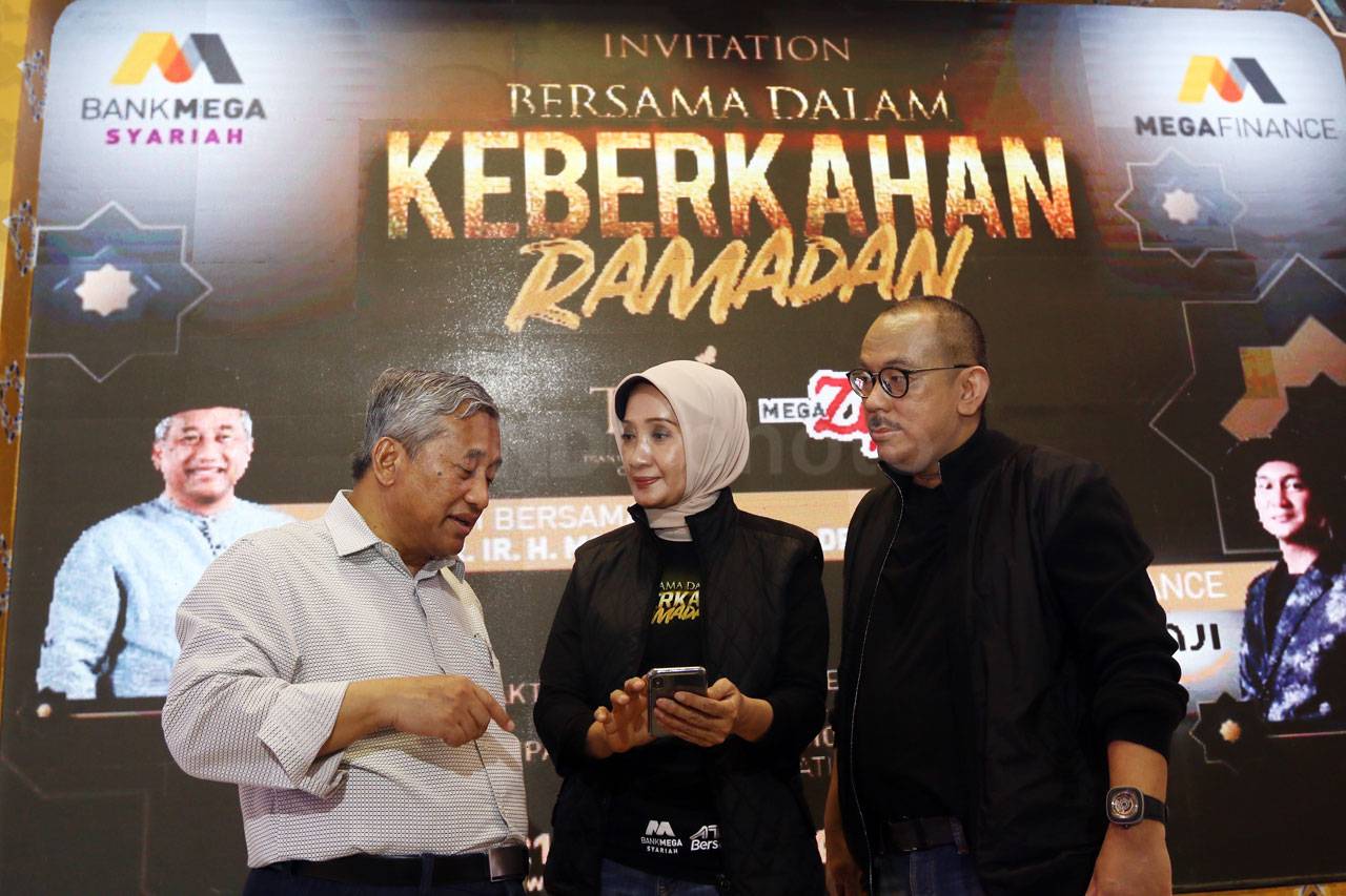 Bank Mega Syariah Luncurkan...