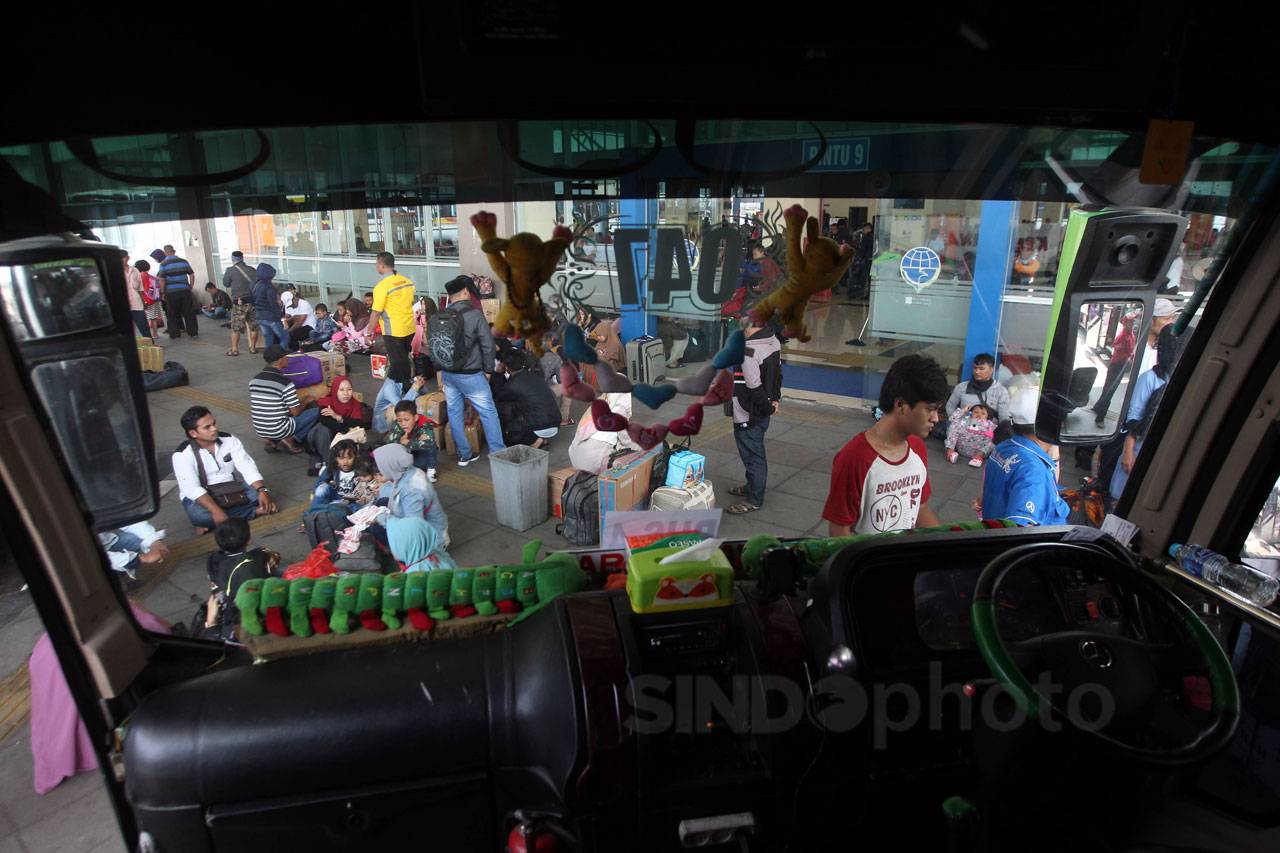 Pemudik Mulai Padati...