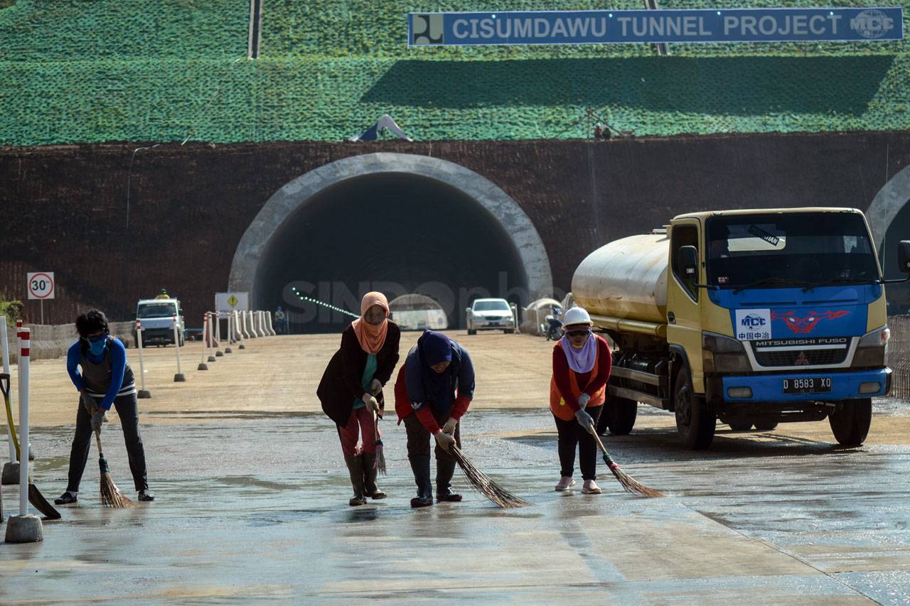 Jalan Tol Cisumdawu...