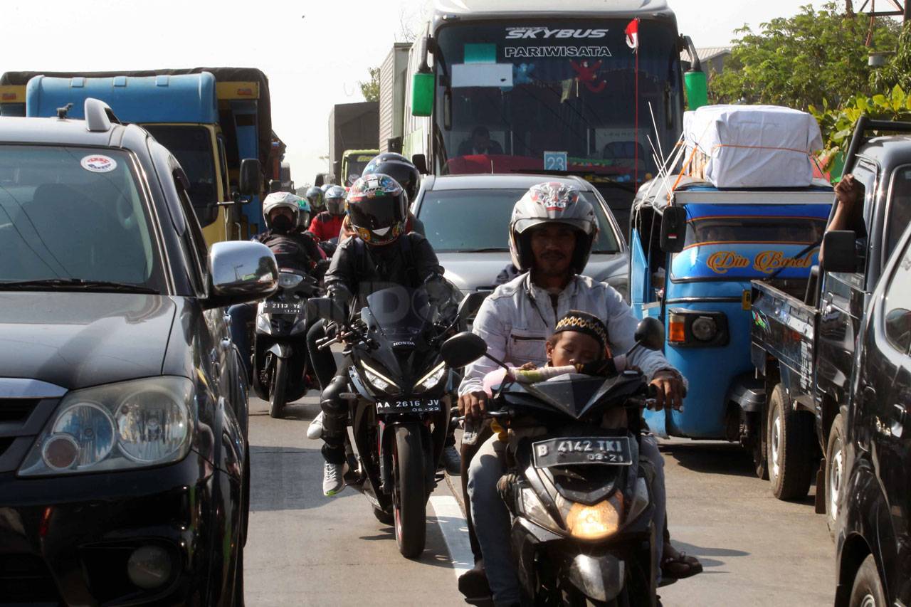 Jalur Pantura Masih...