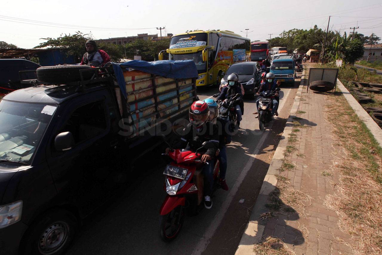 Jalur Pantura Masih...