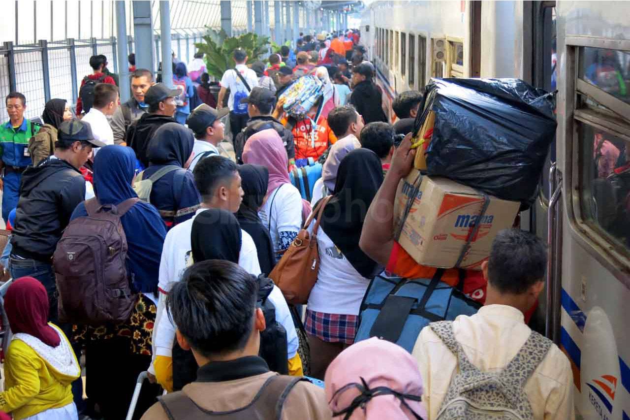 Perum Jamkrindo Berangkatkan...