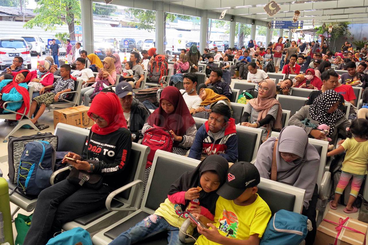 Perum Jamkrindo Berangkatkan...