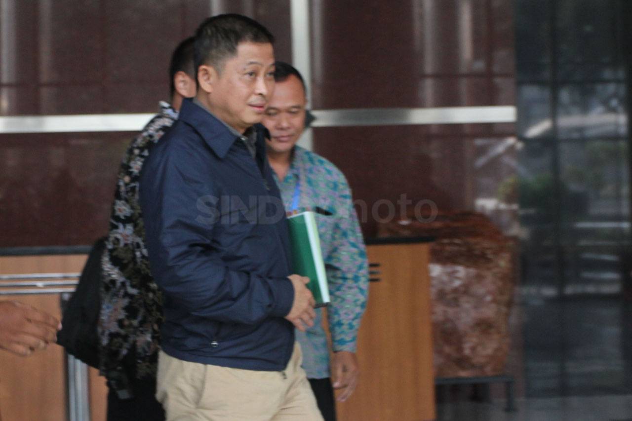 KPK Periksa Menteri...