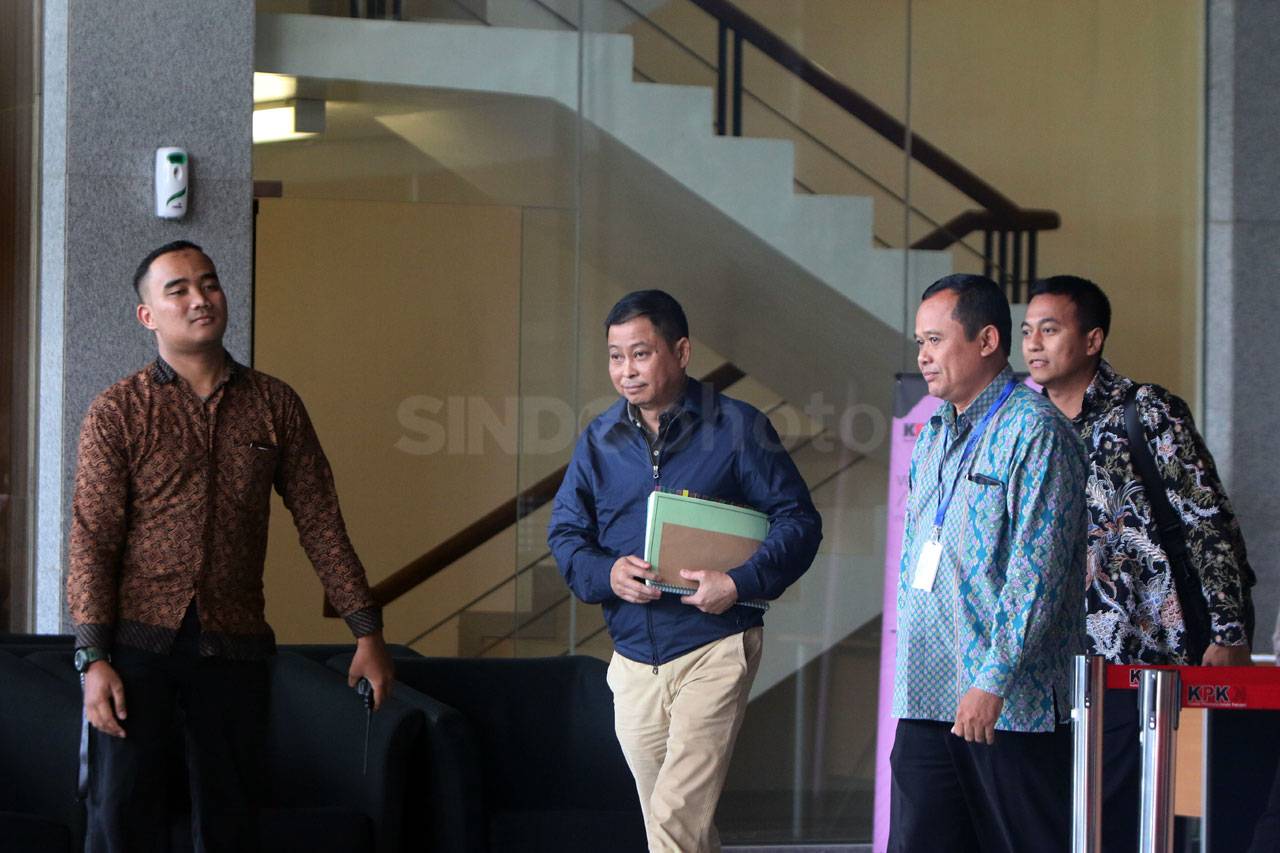 KPK Periksa Menteri...