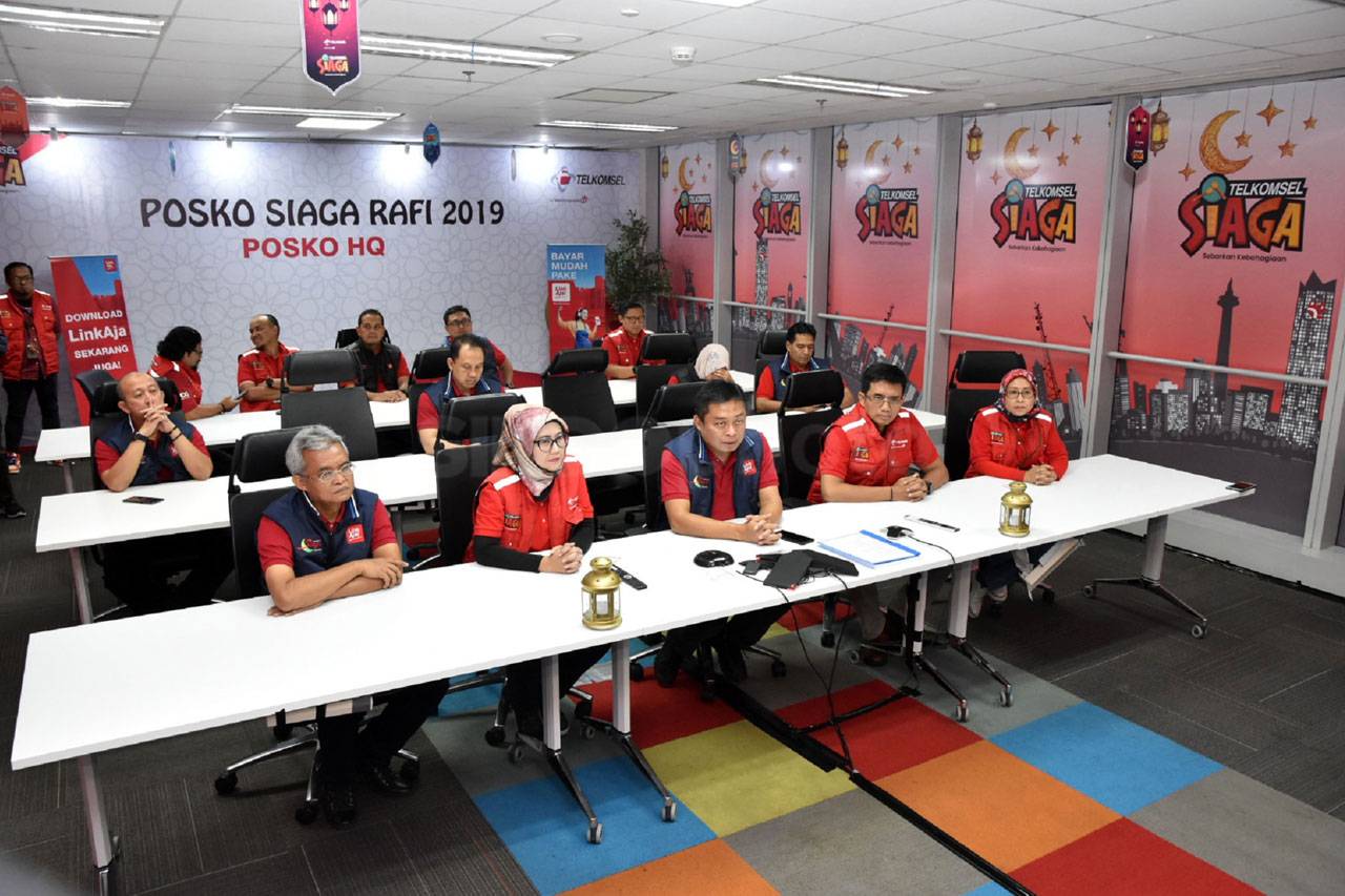 Telkomsel Siap Hadapi...