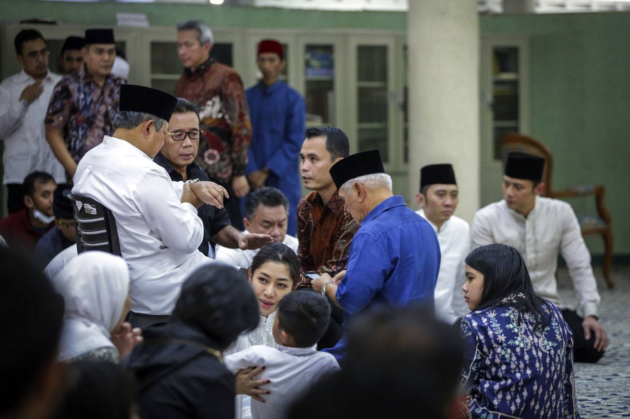 Jenazah Ani Yudhoyono...