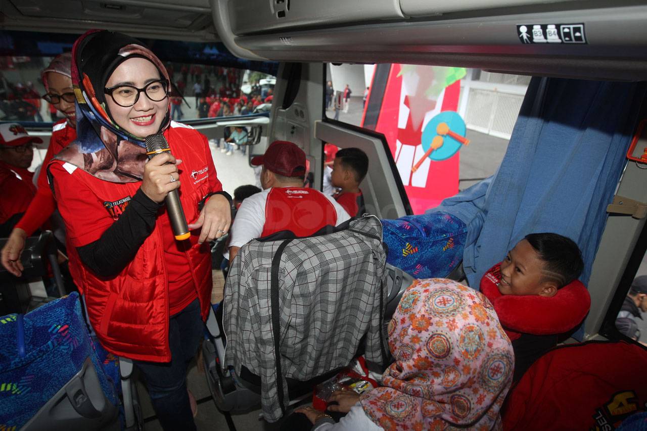Telkomsel Berangkatkan...