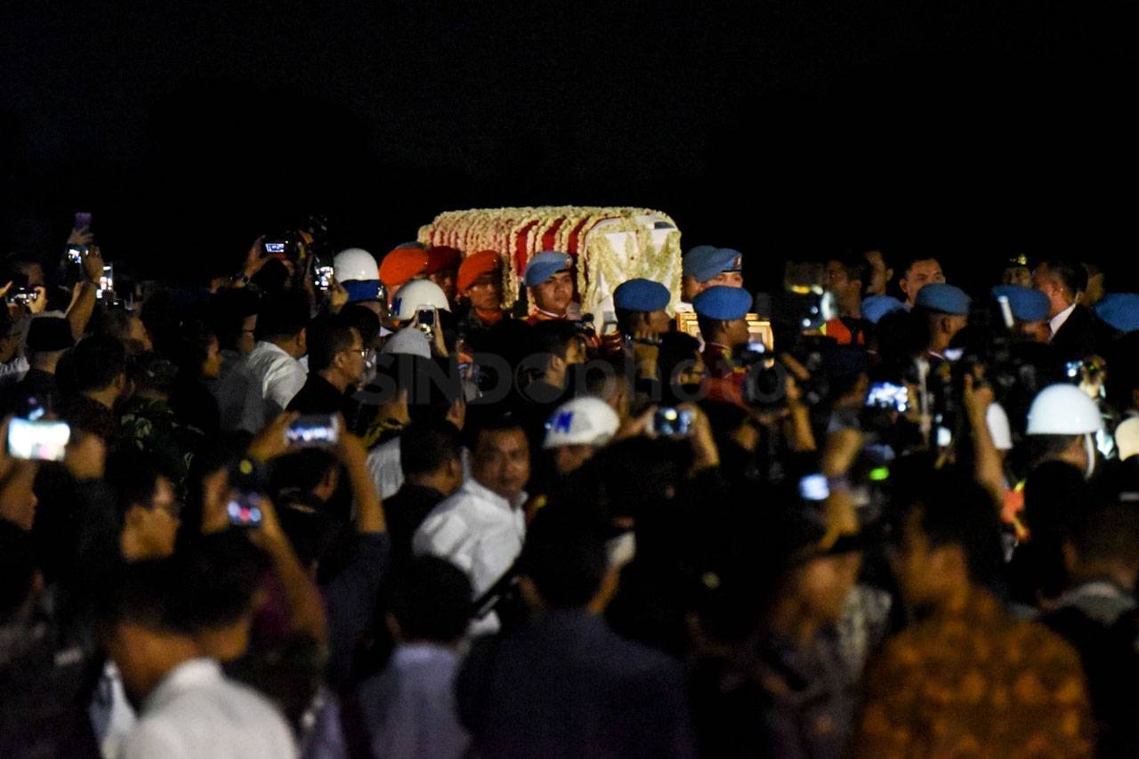 Jenazah Ani Yudhoyono...