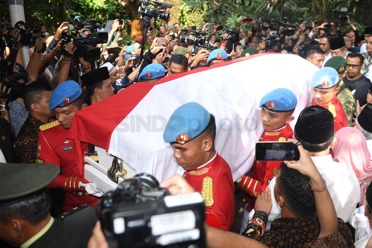 Jenazah Ani Yudhoyono...
