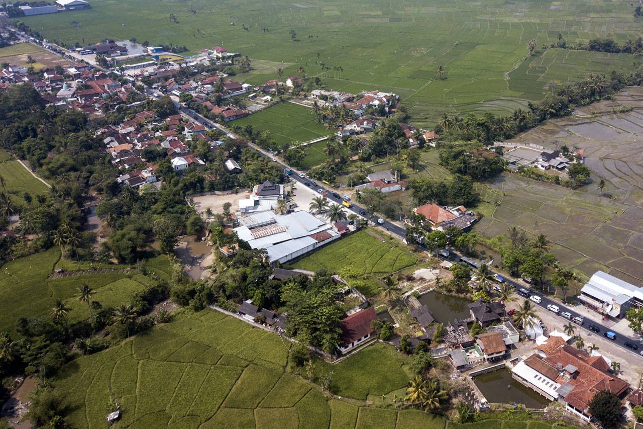 Puncak Arus Mudik, Jalur...