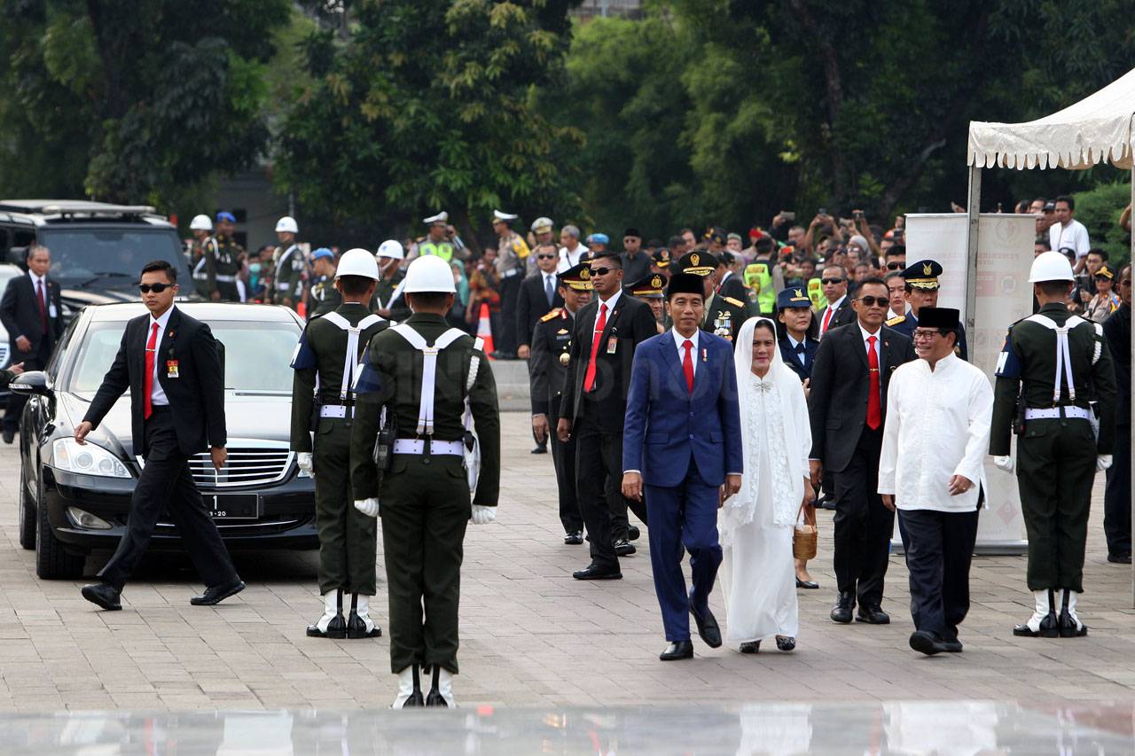 Ani Yudhoyono Dimakamkan...