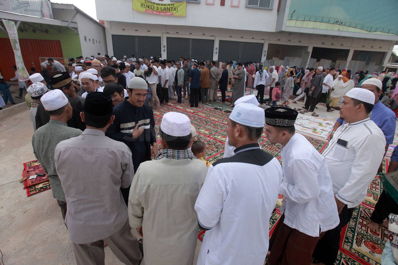 Ratusan Warga Kota Palembang...