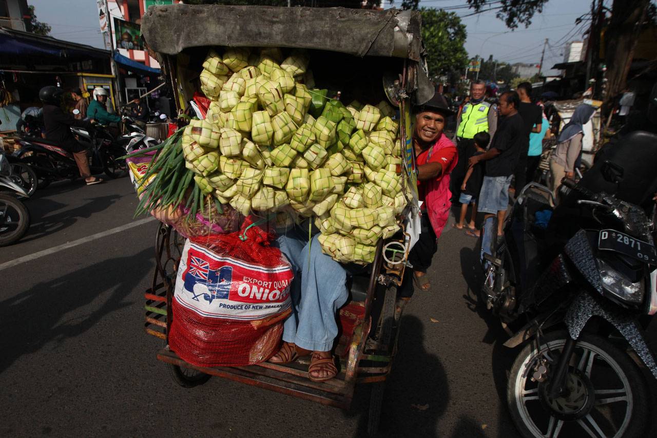 Penjual Bunga dan Kulit...