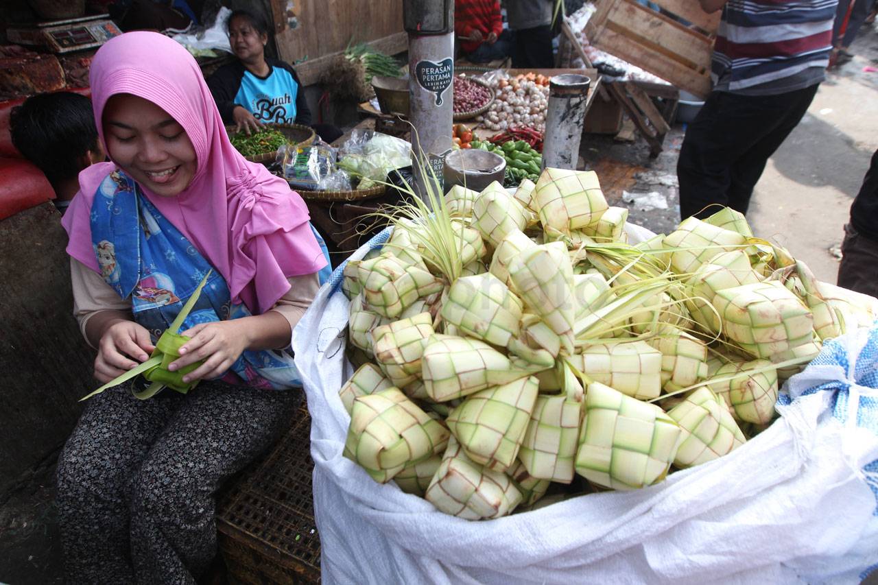 Penjual Bunga dan Kulit...