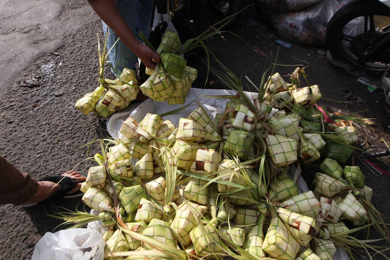 Penjual Bunga dan Kulit...