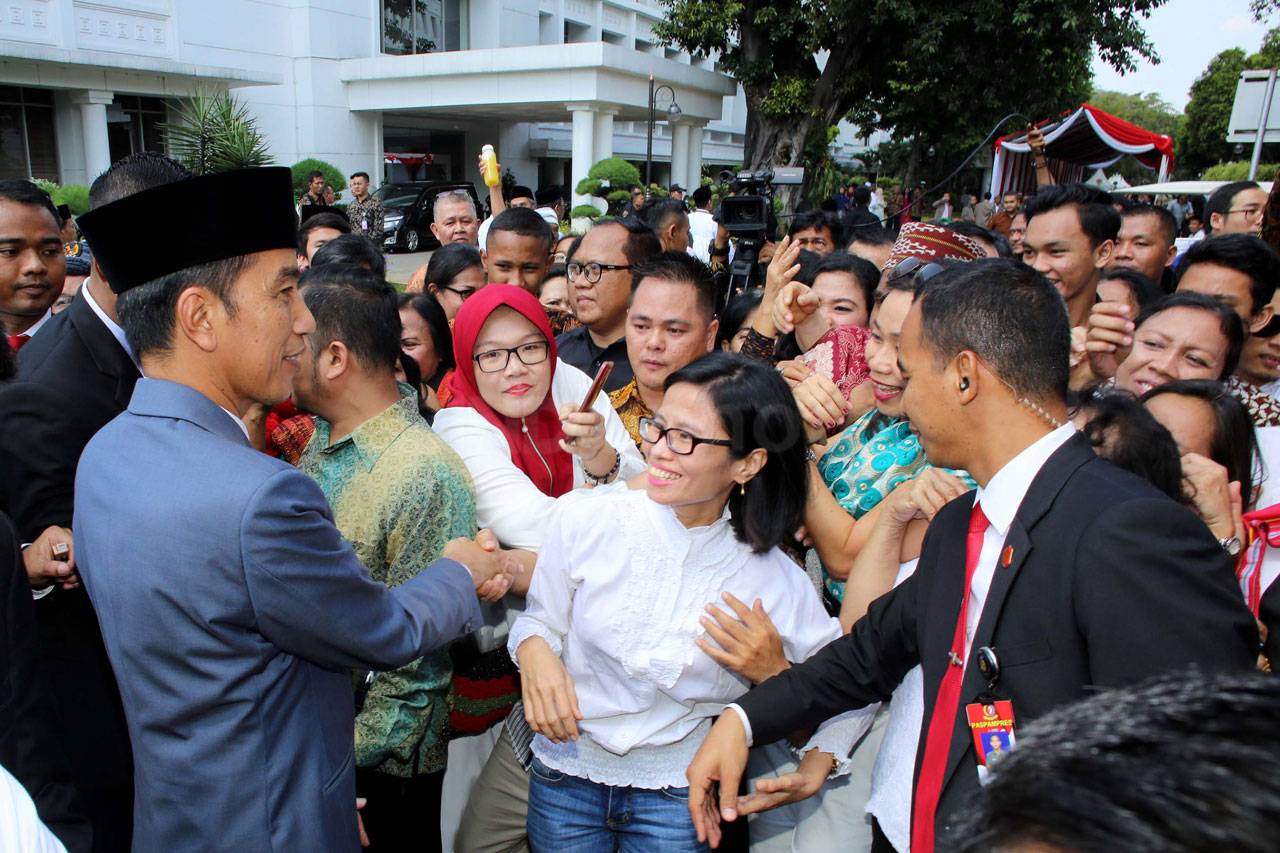 Presiden Jokowi Gelar...