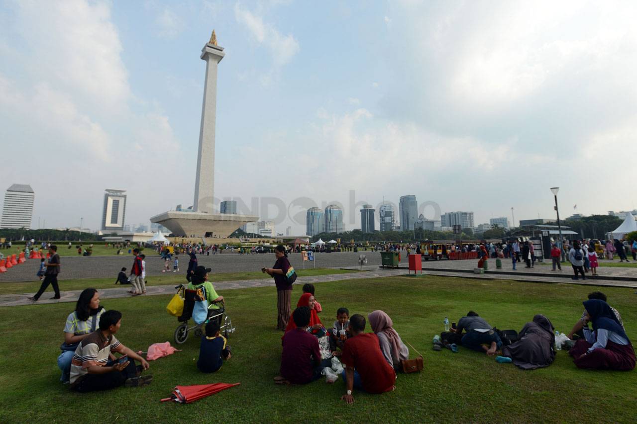 Warga Jakarta Liburan...