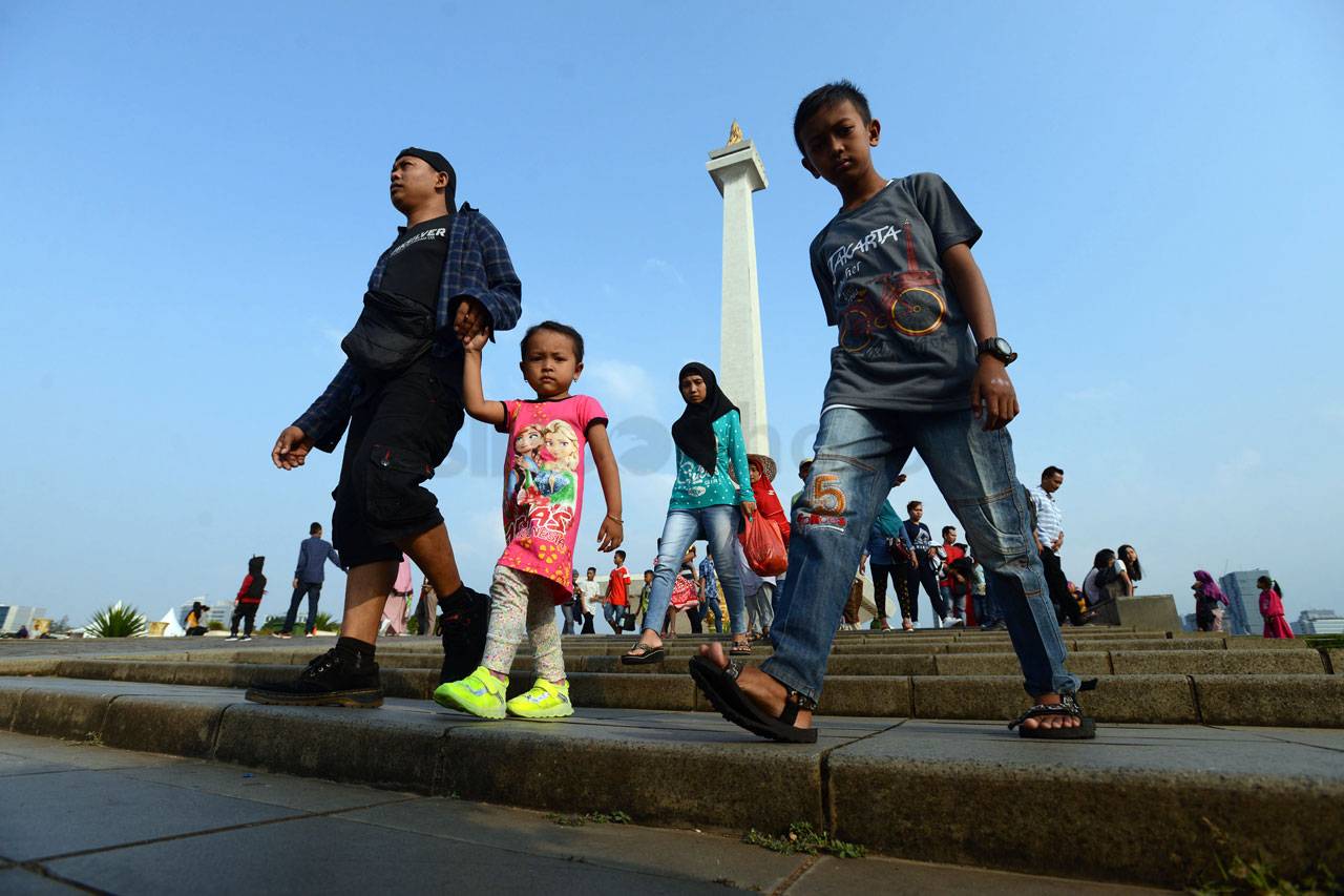 Warga Jakarta Liburan...