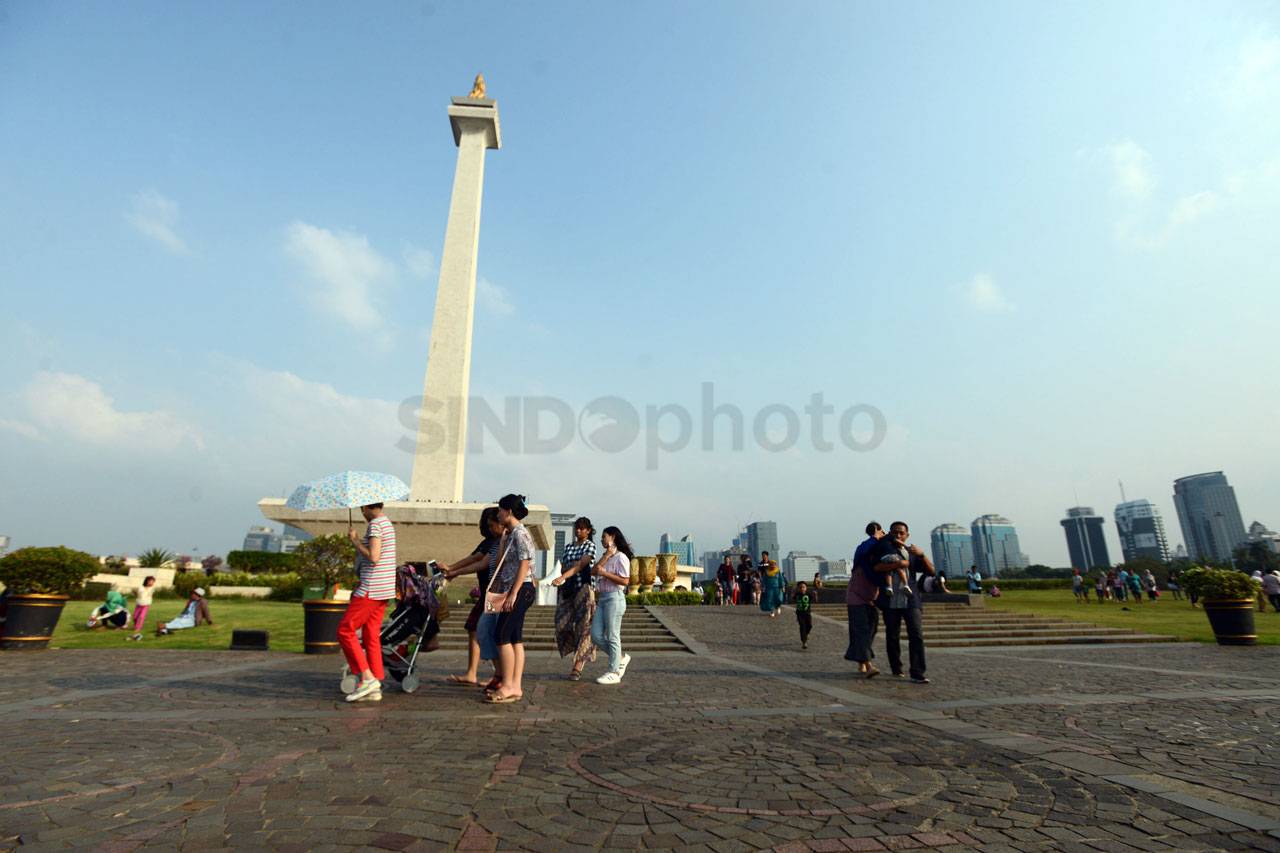 Warga Jakarta Liburan...
