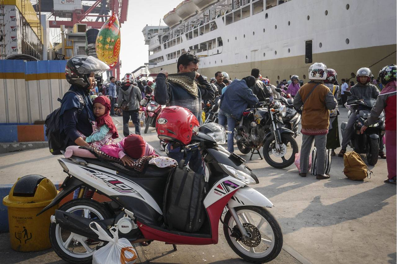 Arus Balik di Pelabuhan...