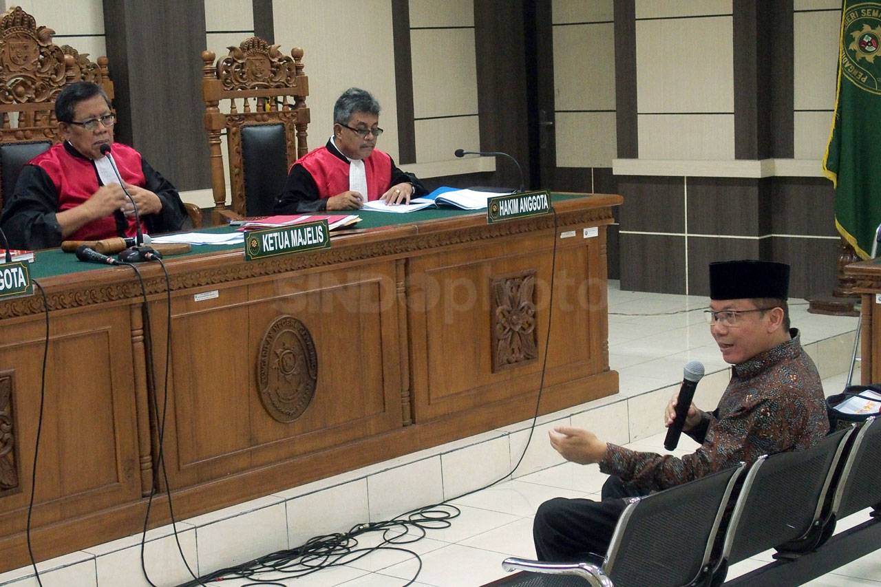 Taufik Kurniawan Jalani...