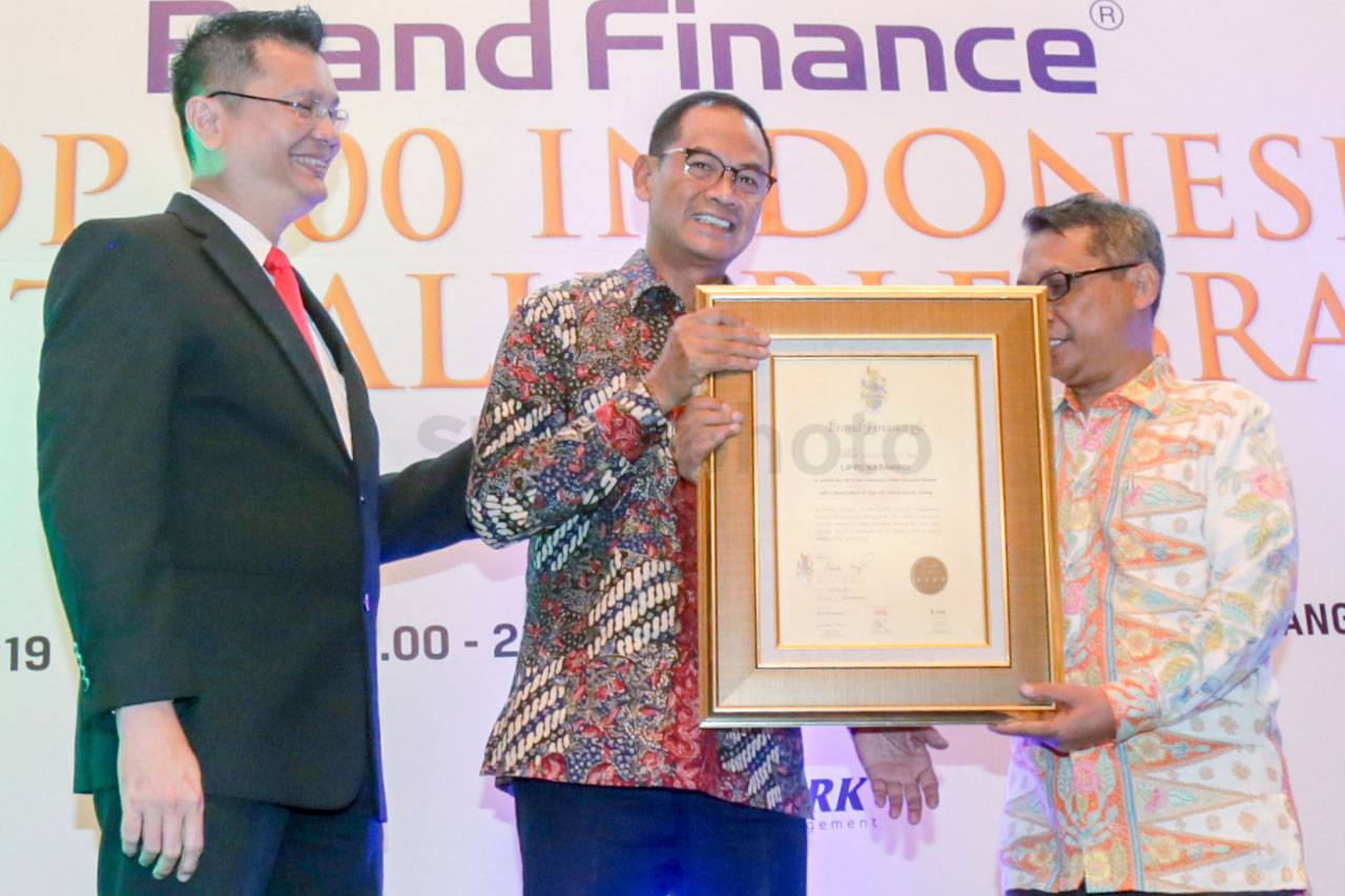 Lippo Karawaci Raih...