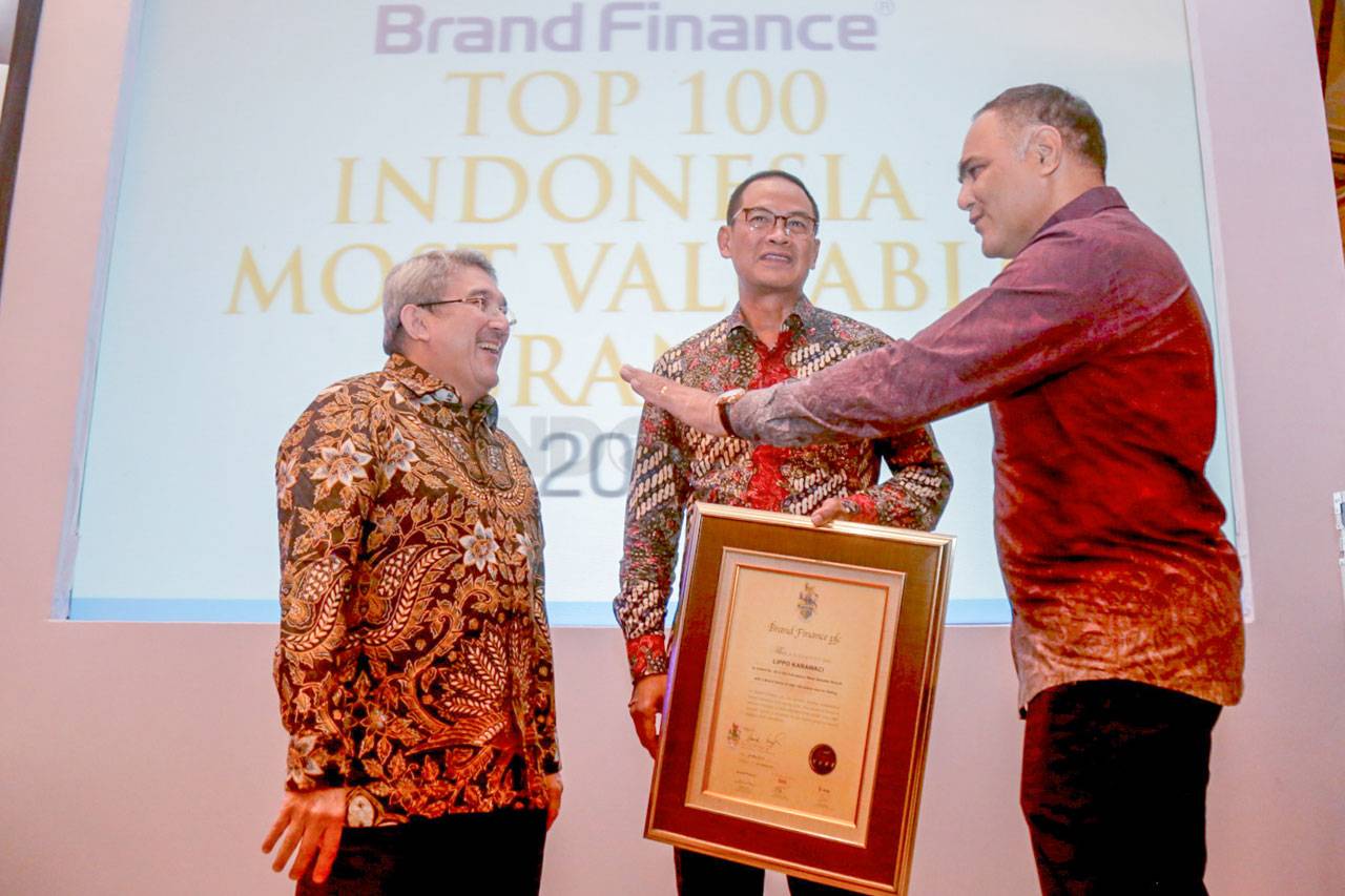 Lippo Karawaci Raih...