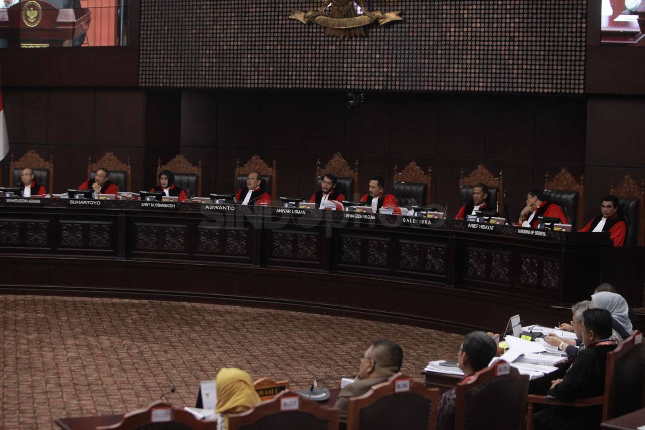 MK Gelar Sidang Perdana...