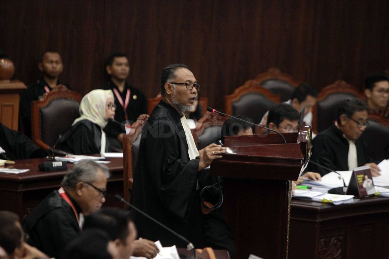 MK Gelar Sidang Perdana...