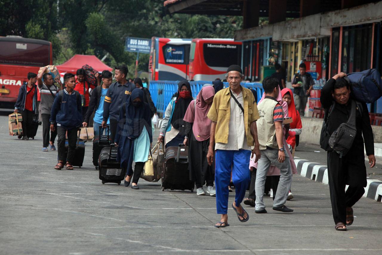 Arus Balik di Terminal...