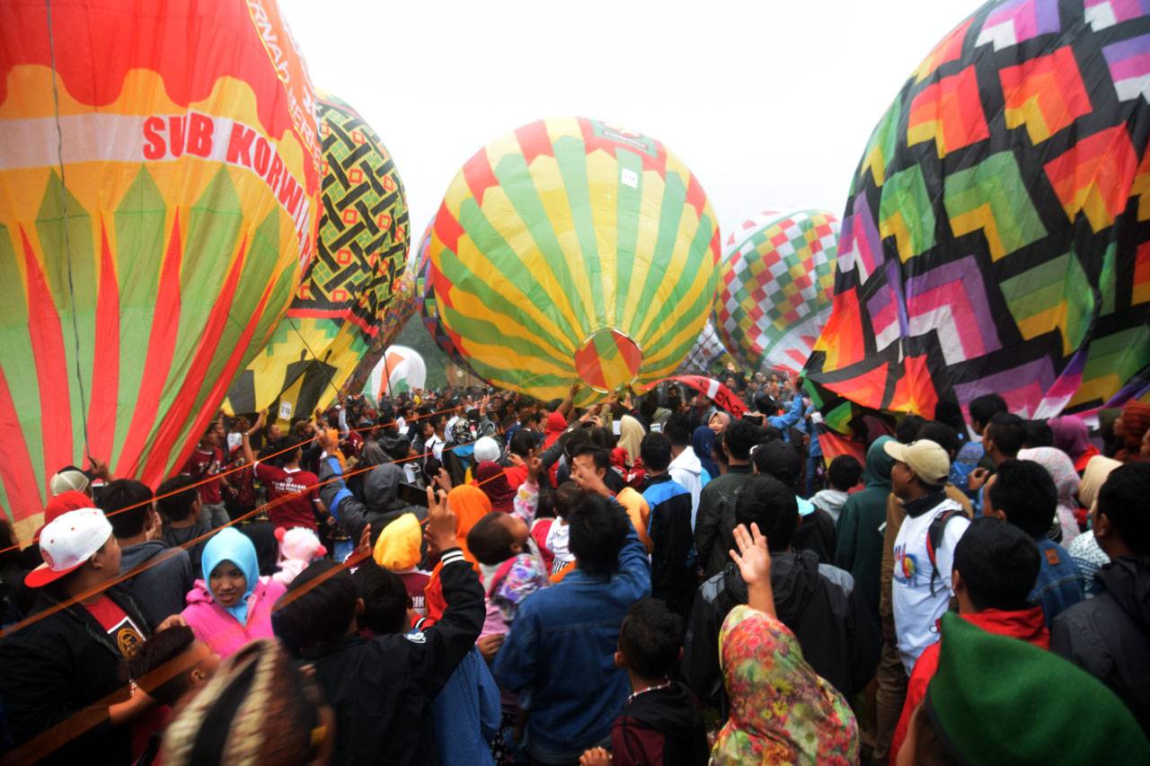 Meriahnya Festival Balon...