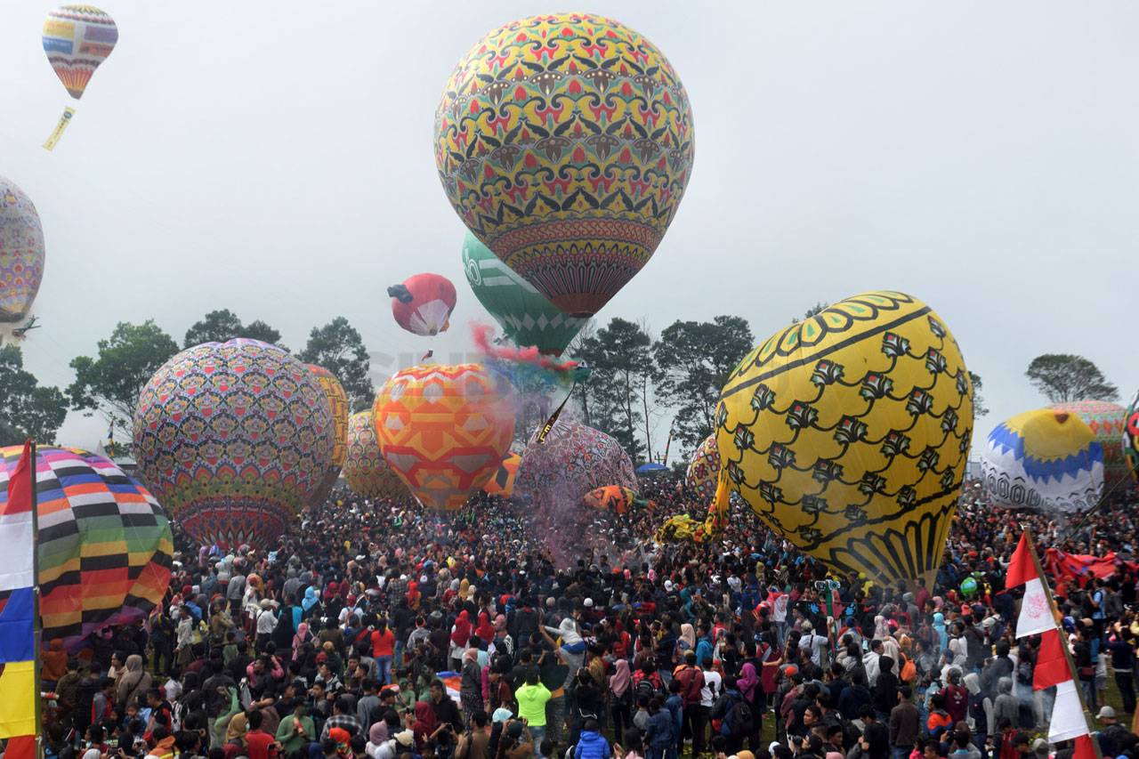 Meriahnya Festival Balon...
