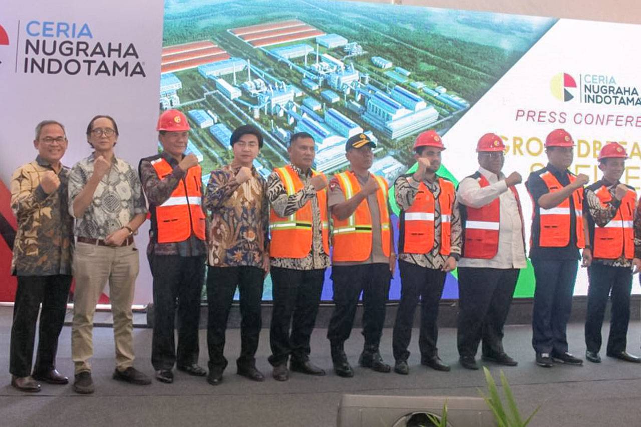 PTPP Bangun Smelter...