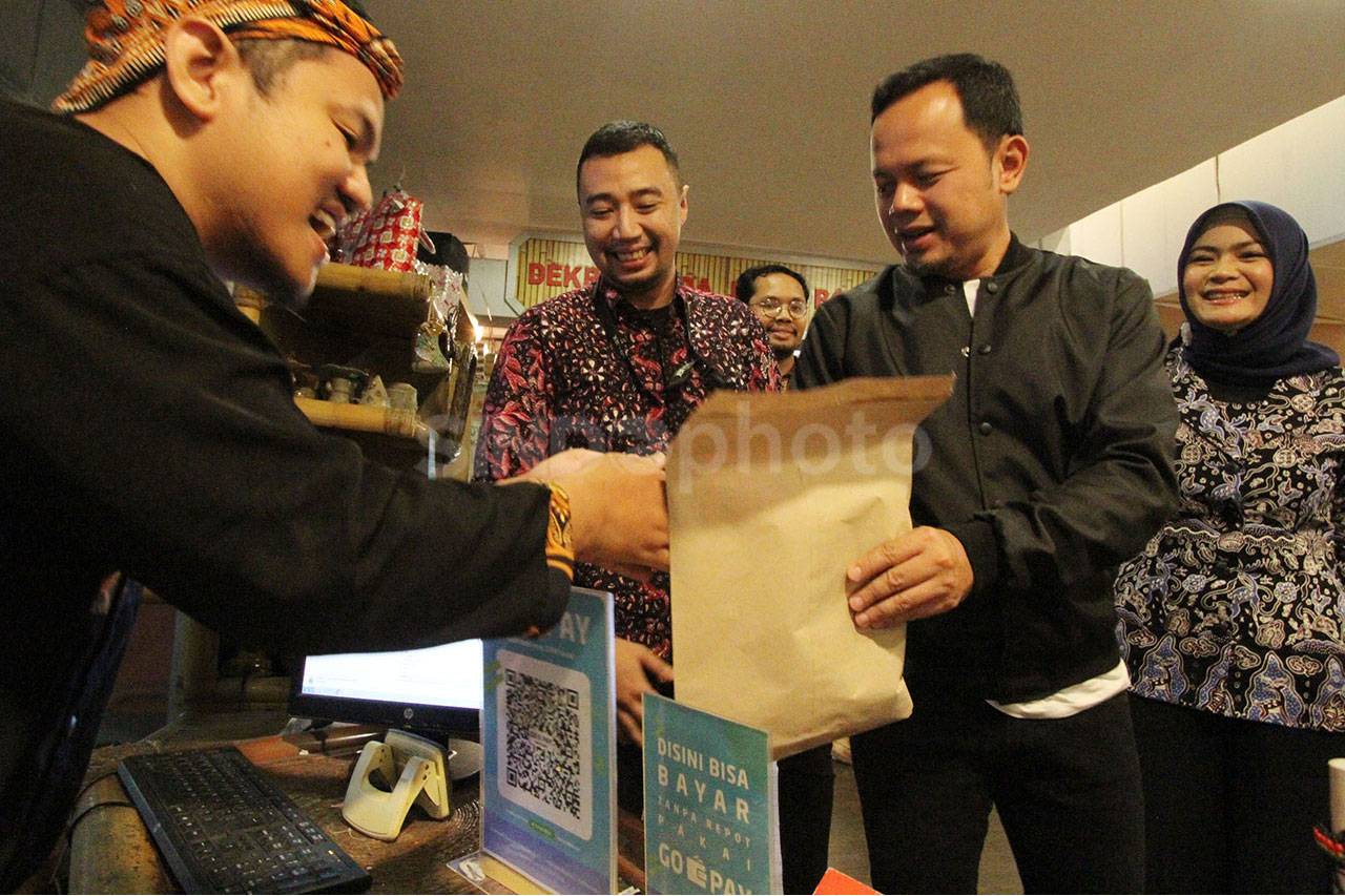 Go-Pay Permudah Pembayaran...
